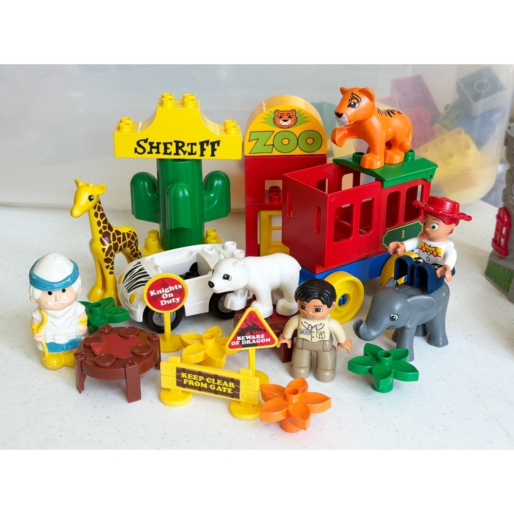 Lego Duplo Blocs 253 Pieces Mega Blocks Castle Figures Animals Cars & Much More - Picture 2 of 11